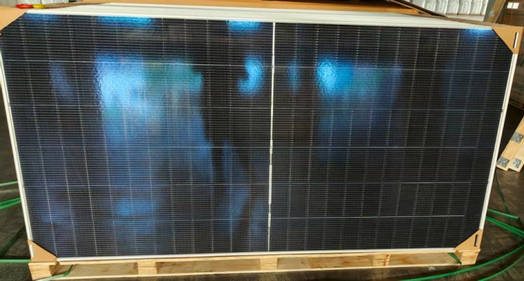(kuva kohteelle) Bifacial TigerNeo Aurinkopaneeli 590 W 12 kpl yht. 7,08 kW